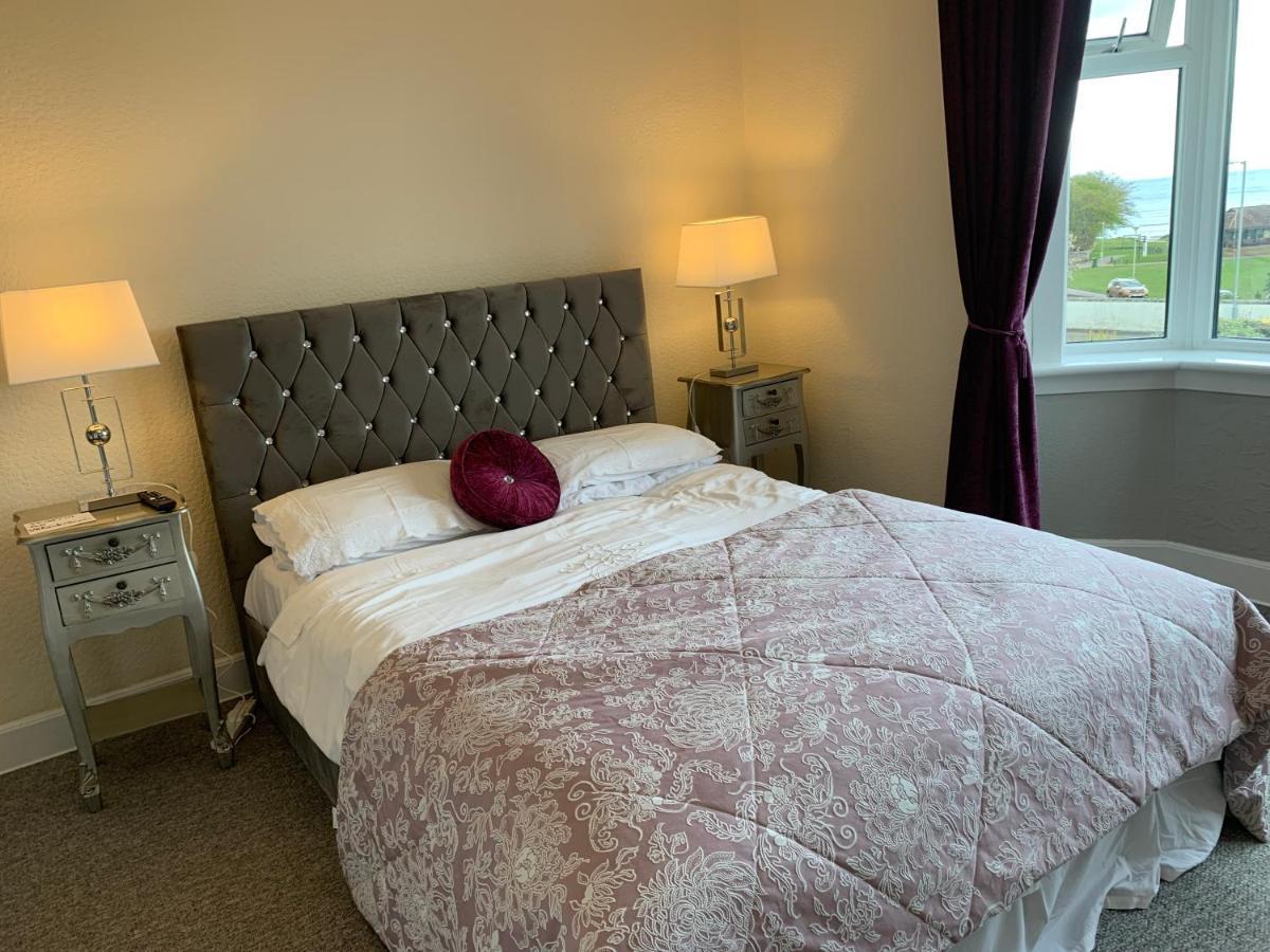 "Room Only" At Wetherby Nairn Dış mekan fotoğraf